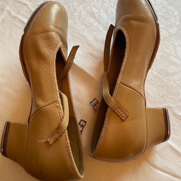 Bloch Beige tap heels - Picture 2 of 3